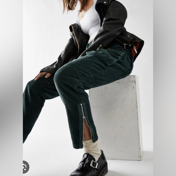 New Free People London Calling Slouchy Cord Pants- Forrest Green - Picture 8 of 8